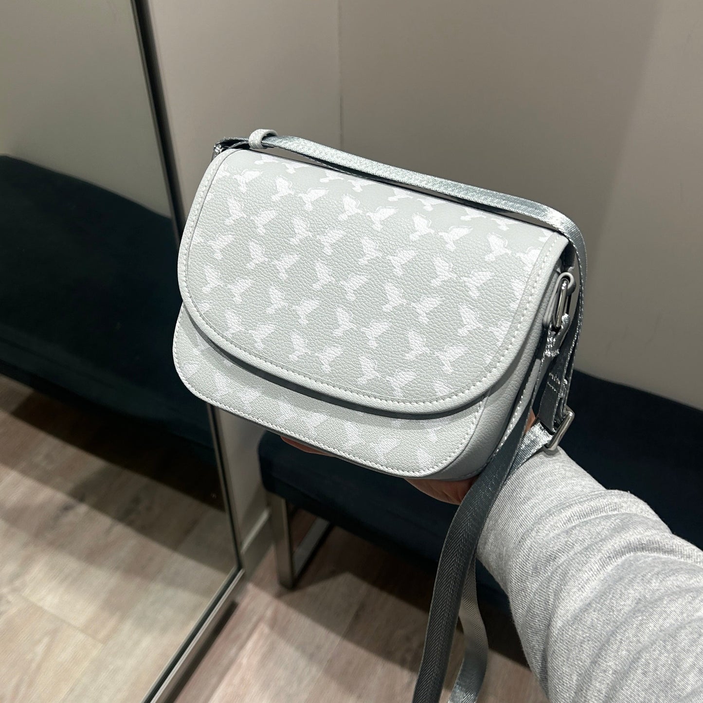 Grey Liberation Messenger