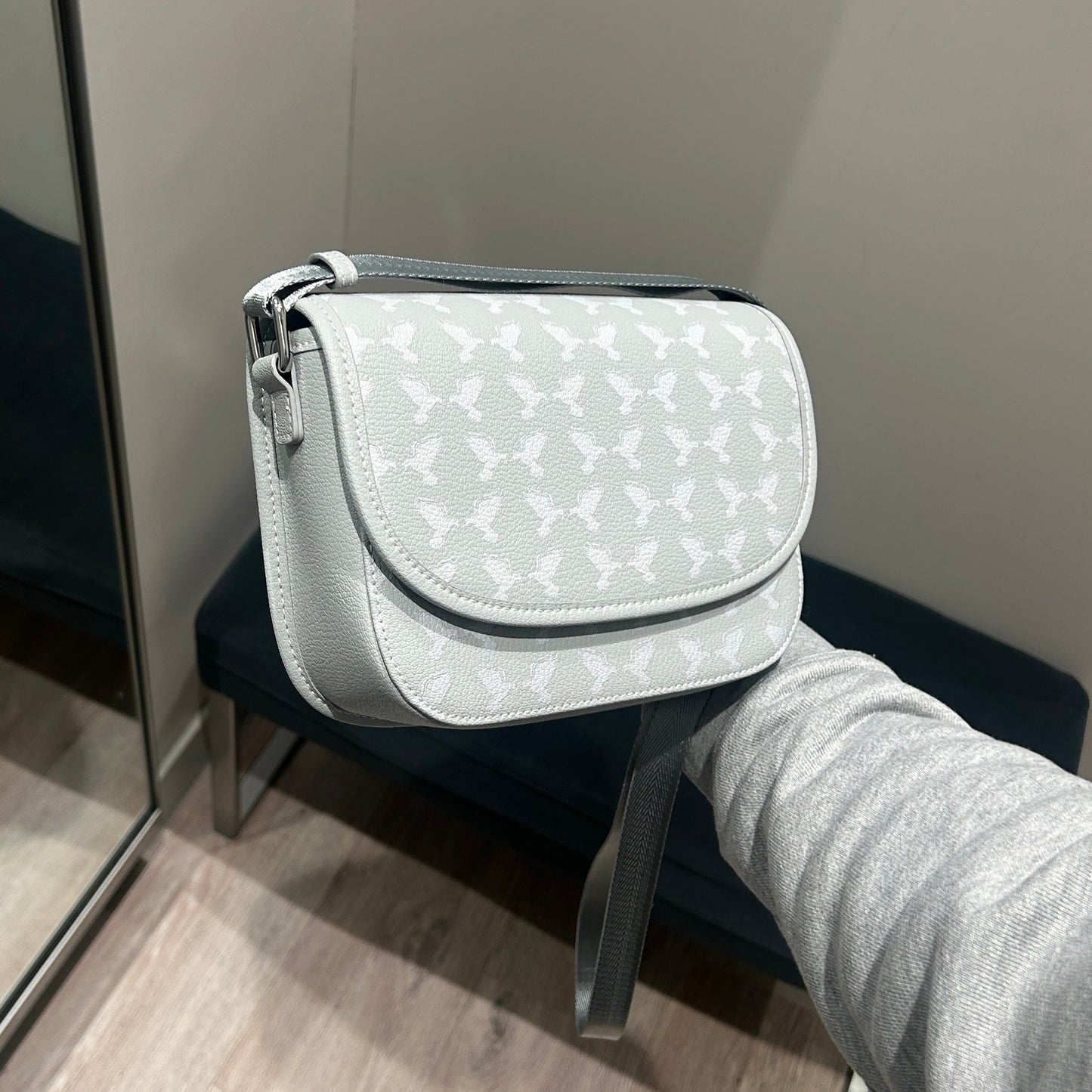 Grey Liberation Messenger